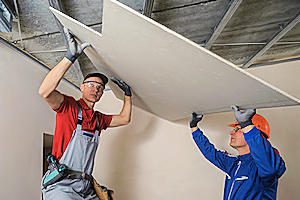 10 Étapes à suivre pour poser un plafond correctement à Sainte-Segree